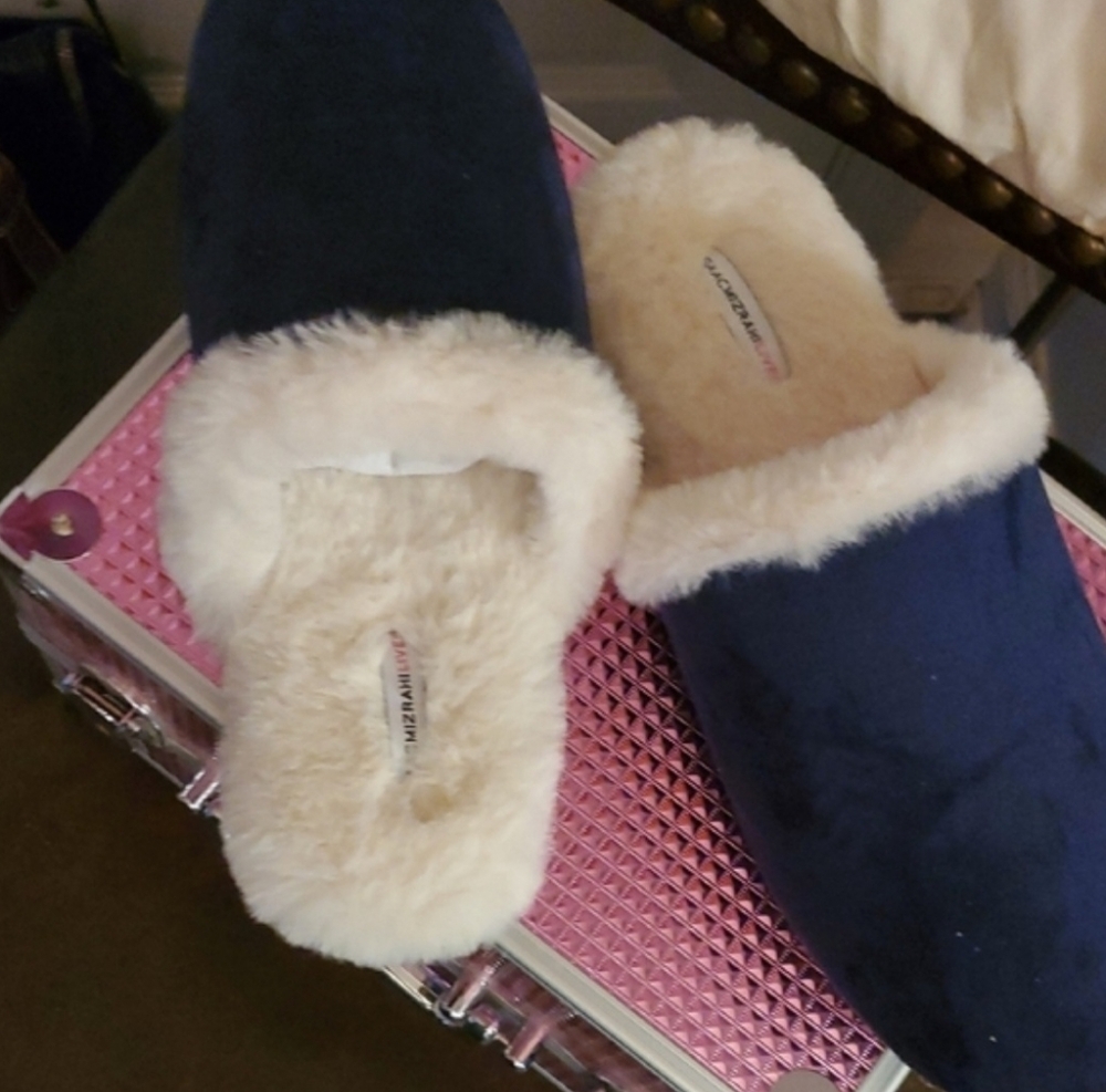 [Never Worn] Isaac Mizrahi Navy Blue Slippers